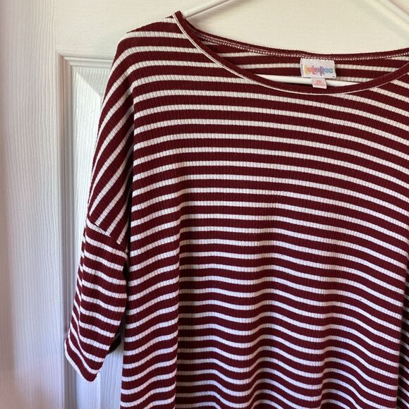 LulaRoe Blouse Top Women’s Size XS Oversized Striped Burgundy And White - Picture 4 of 13